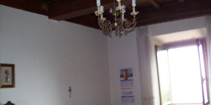 Veroli, appartamento in zona “Civerta”