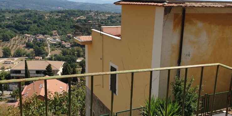 Veroli, appartamento piano primo panoramico